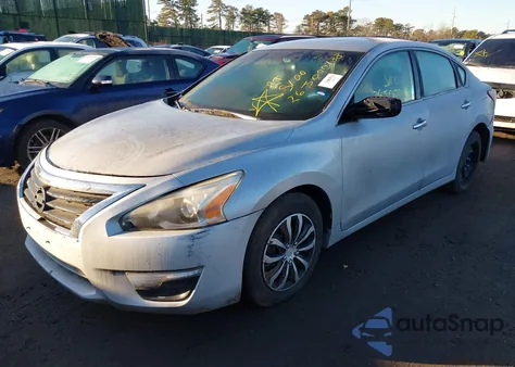 2013 Nissan Altima 2.5 S z USA, uszkodzony, nr VIN 1N4AL3AP5DN527359